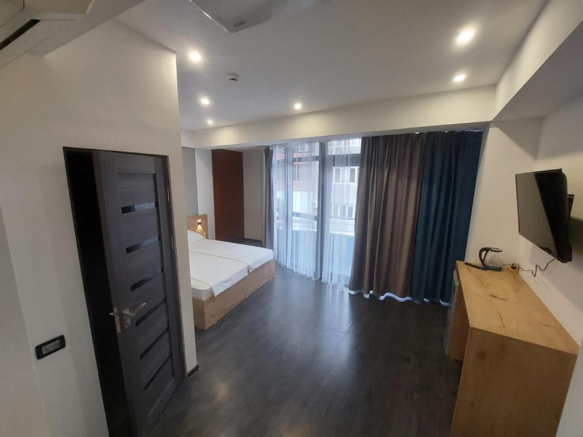 Friendly Hotel Erivan Dış mekan fotoğraf