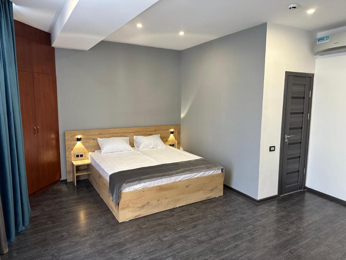 Friendly Hotel Erivan Dış mekan fotoğraf